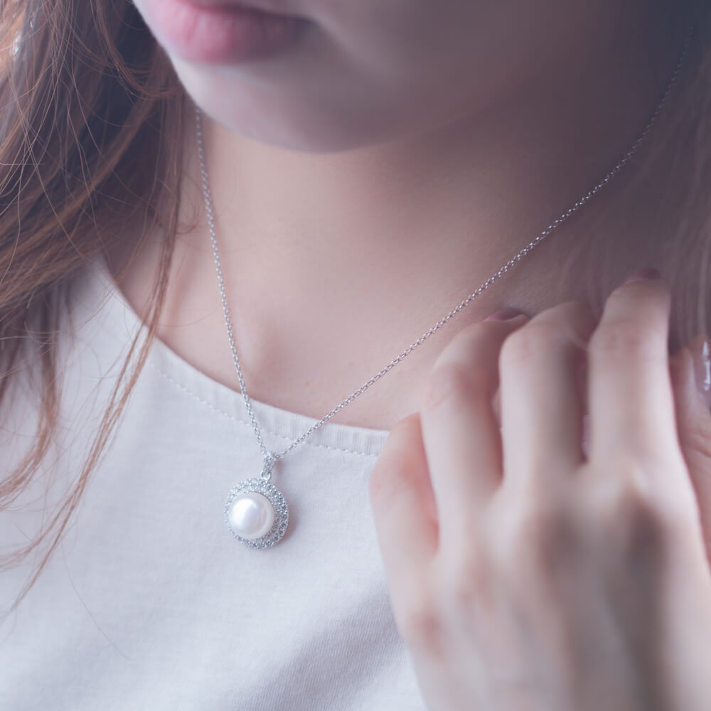 MOLAH 925 Silver Cultured Freshwater Pearl and Cubic Zirconia Double Layer Halo Necklace