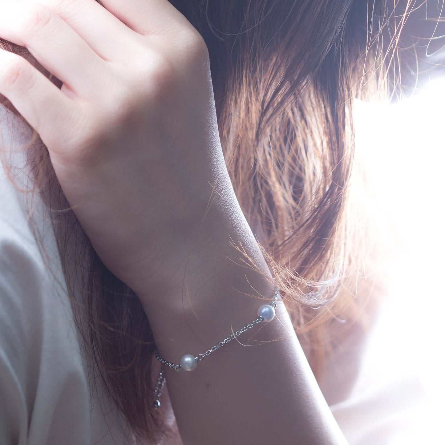 Molah Rhodium Plated 925 Silver Cultured Freshwater Pearl Bolo Adjustable Bracelet