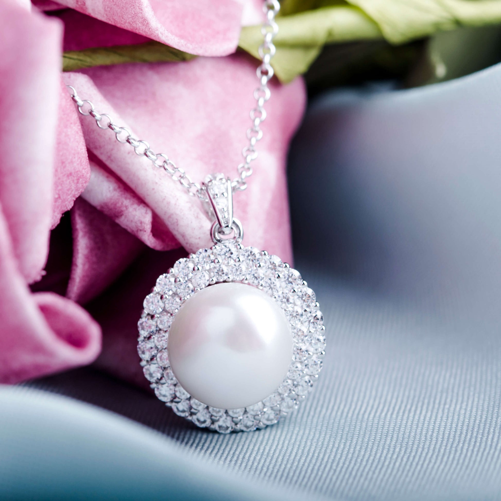MOLAH 925 Silver Cultured Freshwater Pearl and Cubic Zirconia Double Layer Halo Necklace