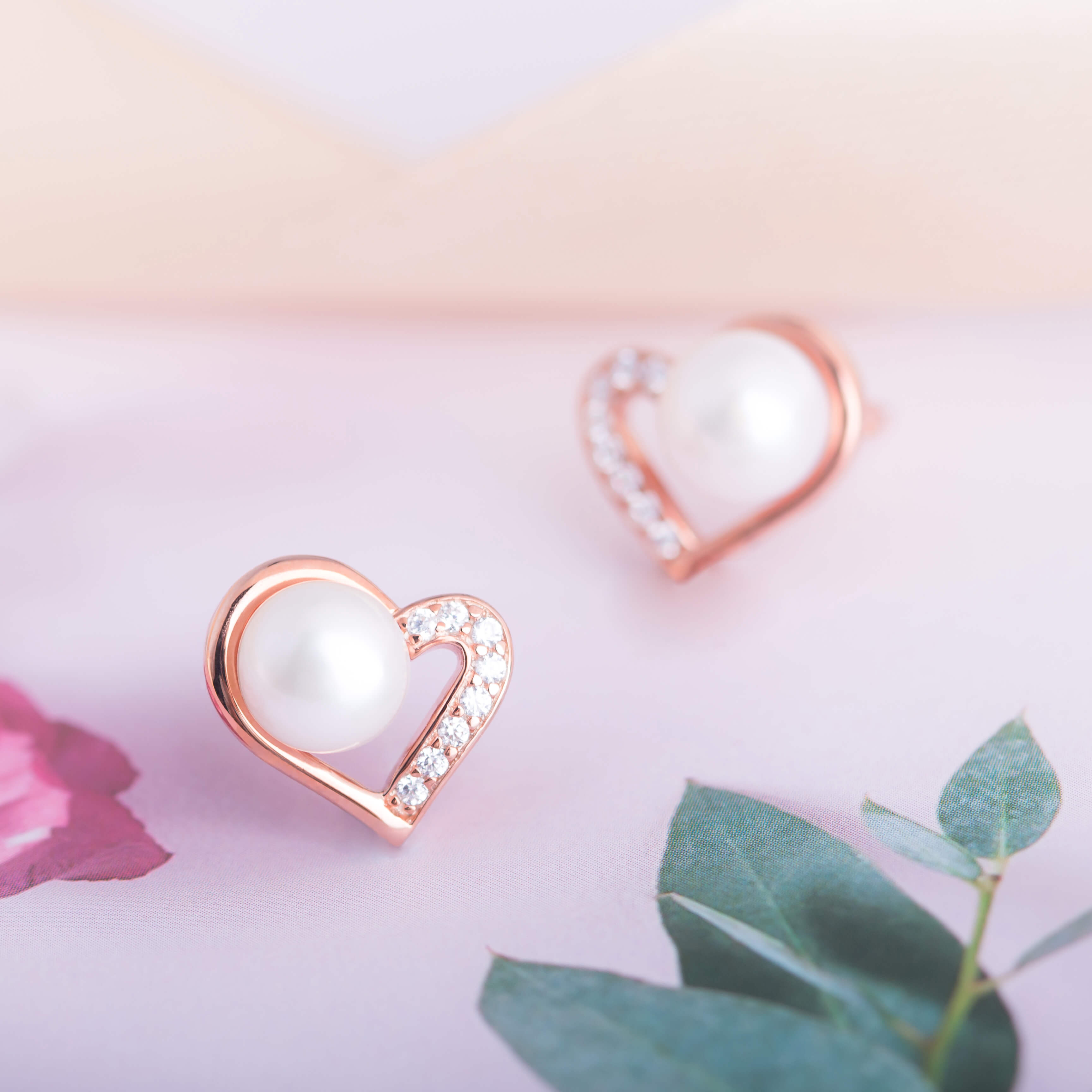 Molah Rose Gold Plated 925 Silver Cultured Freshwater Pearl and CZ Heart Stud Earrings