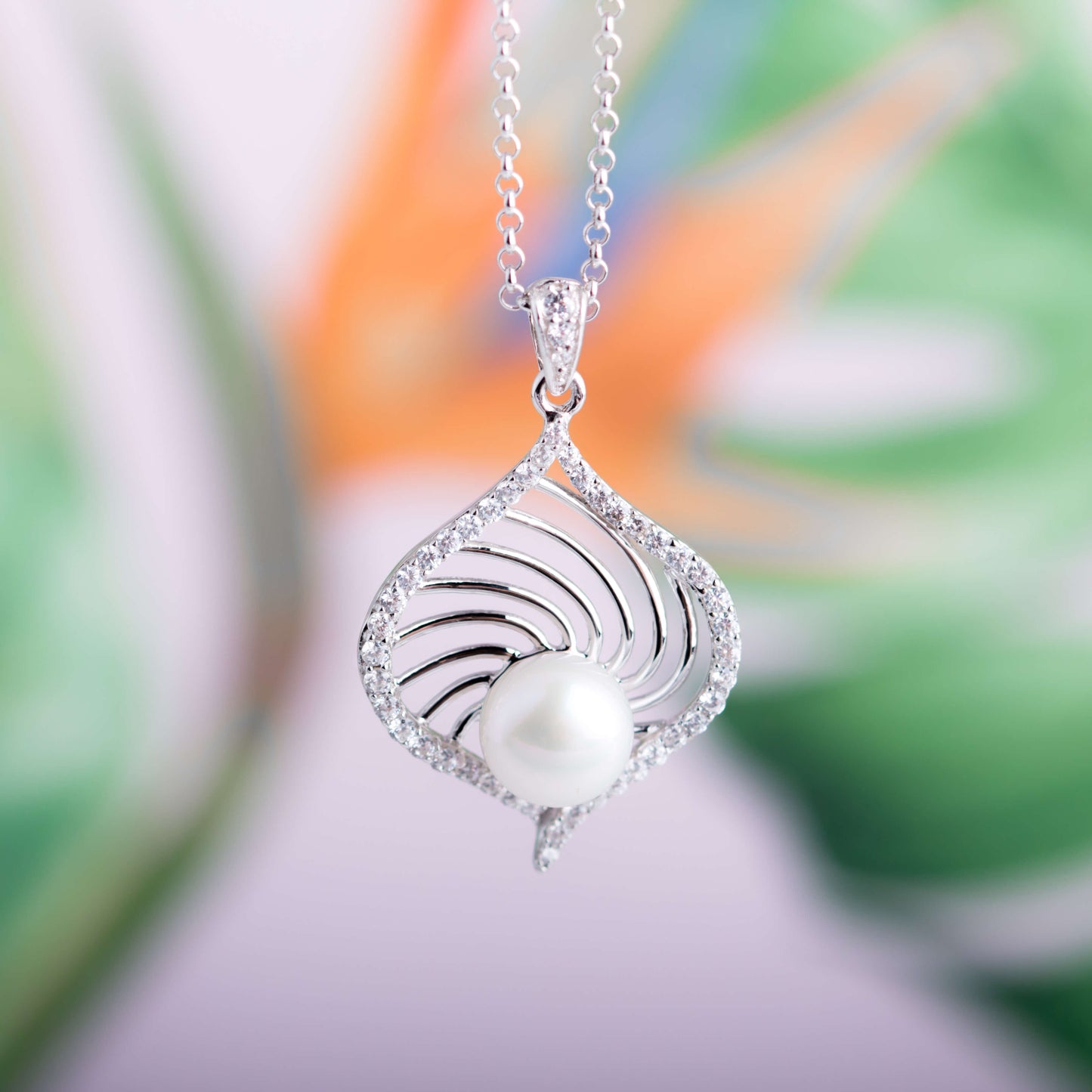 Molah 925 Silver Cultured Freshwater Pearl and Cubic Zirconia Swirl Leaf Pendant Necklace